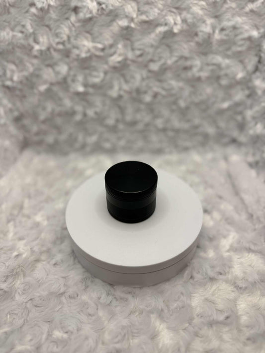 Compact 38mm Black Herb Grinder – Sleek, Efficient, Essential