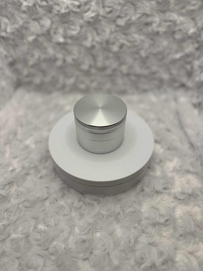 Sleek 48mm Silver Herb Grinder – Precision and Shine