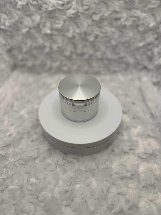 Sleek 48mm Silver Herb Grinder – Precision and Shine